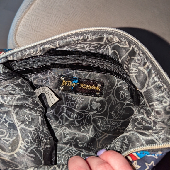 Betsey Johnson Patriotic Skull Crossbody Bag - Picture 6 of 8